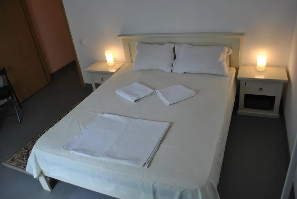 Vogue Hostel 布加勒斯特 0*,