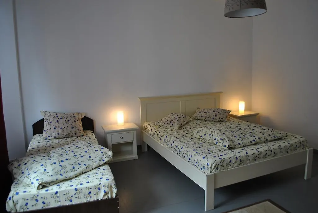 Vogue Hostel 布加勒斯特